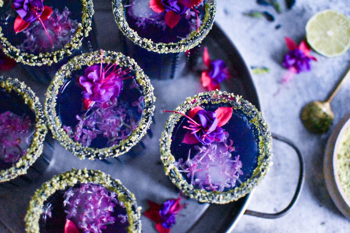  | Raise a toast to spring with this sparkling butterfly pea tea